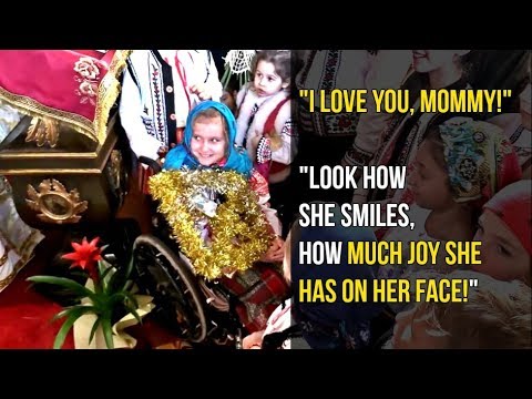 VIDEO: The art of giving: little girl and her mother