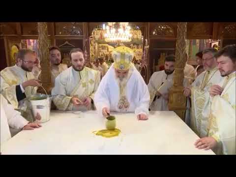 VIDEO: Orthodox Patriarch of Bucharest consecrates Altar