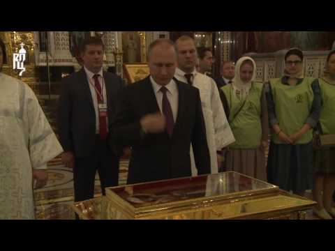 VIDEO: President Putin venerates the Relics of Orthodox St. Nicholas the Miracle-worker